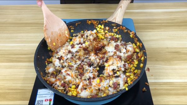 饺子皮咸蛋黄烧麦