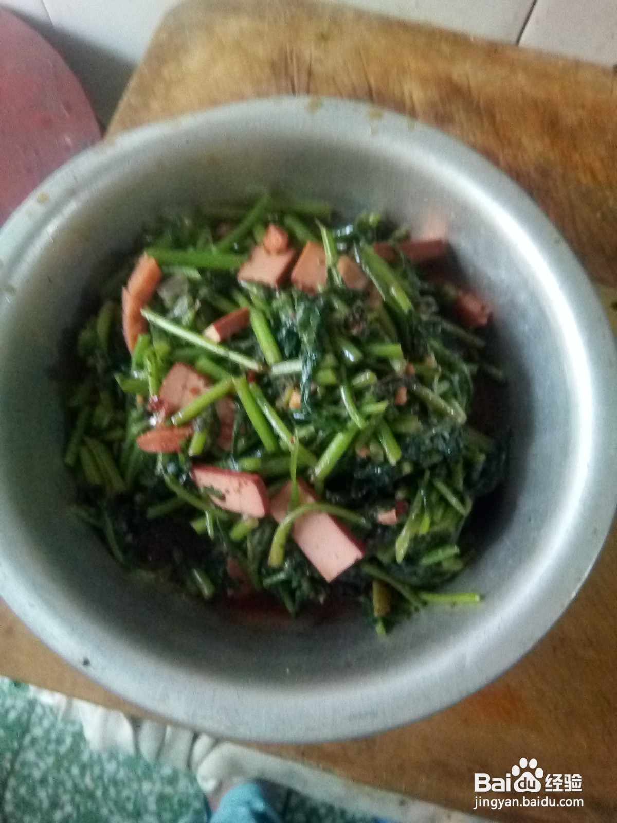 茼蒿鸡蛋干炒小肚