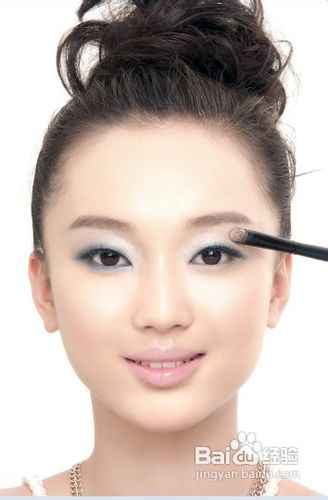 教你如何快速化约会妆