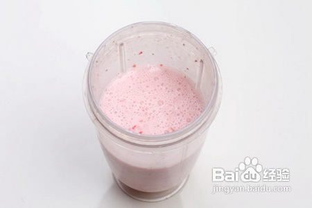 春季最受热捧的鲜果酸奶——草莓酸奶
