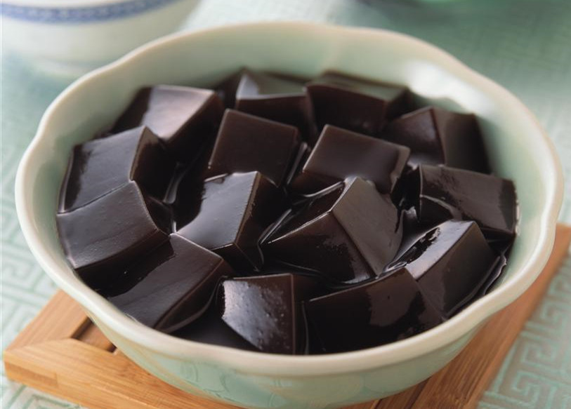 龟苓膏和仙草冻有啥区别