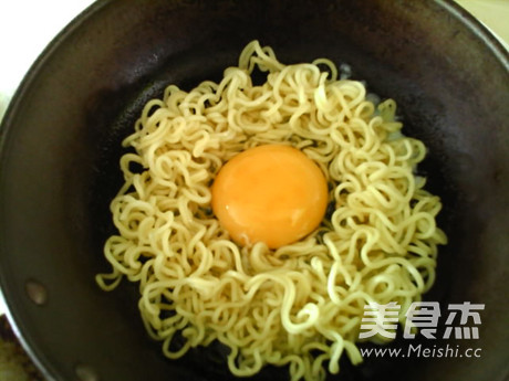 方便面鸟巢蛋