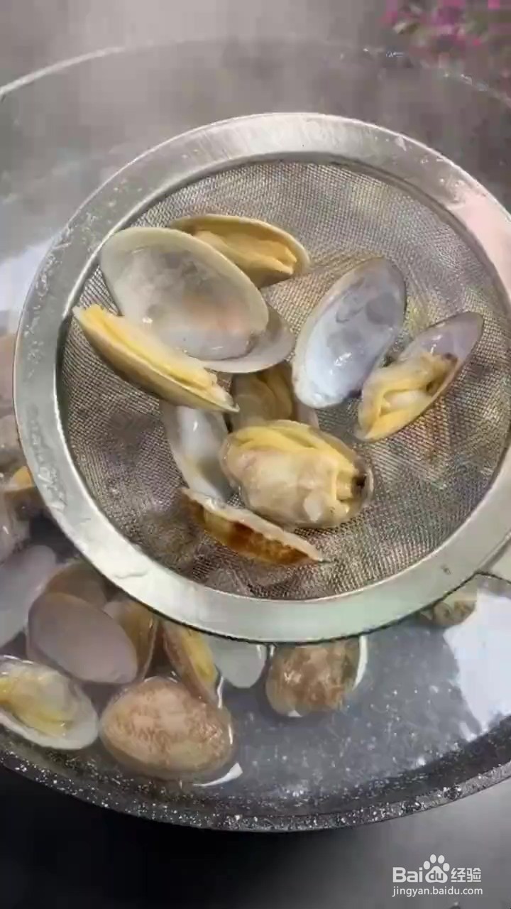 如何制作蒜蓉花甲