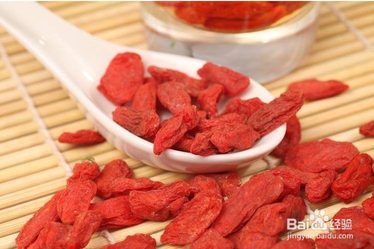 参元宝具有补肾的鲫鱼粉丝山药煲