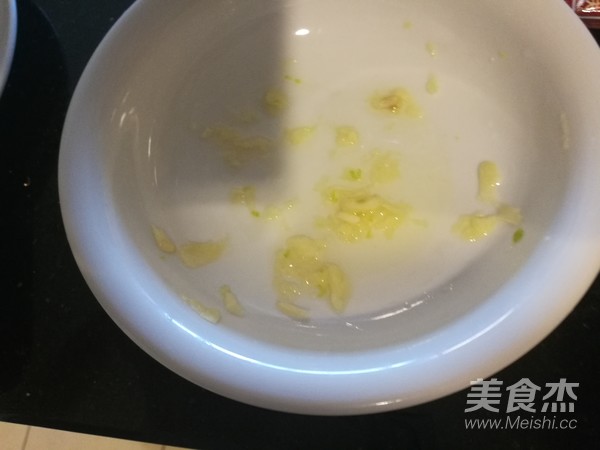 蒜香吐司条的做法