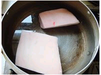 肥而不腻，入口即化的腐乳扣肉