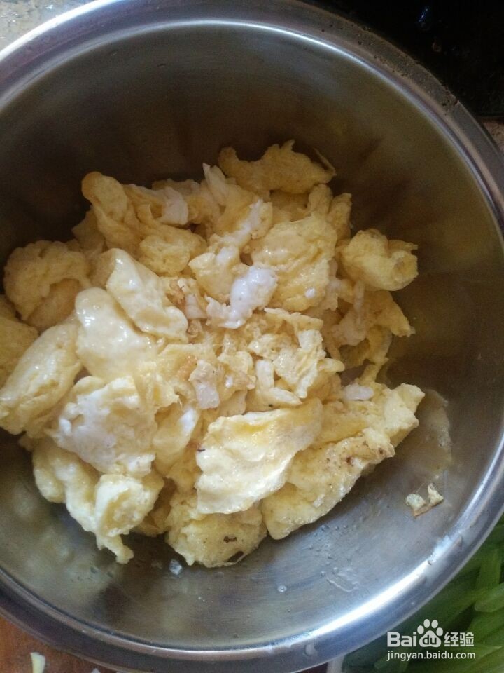 怎样做尖椒炒鸡蛋
