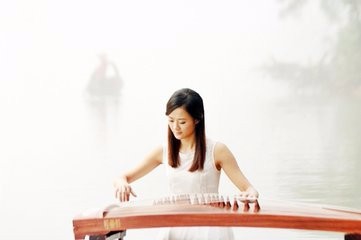 初学者如何挑选古筝
