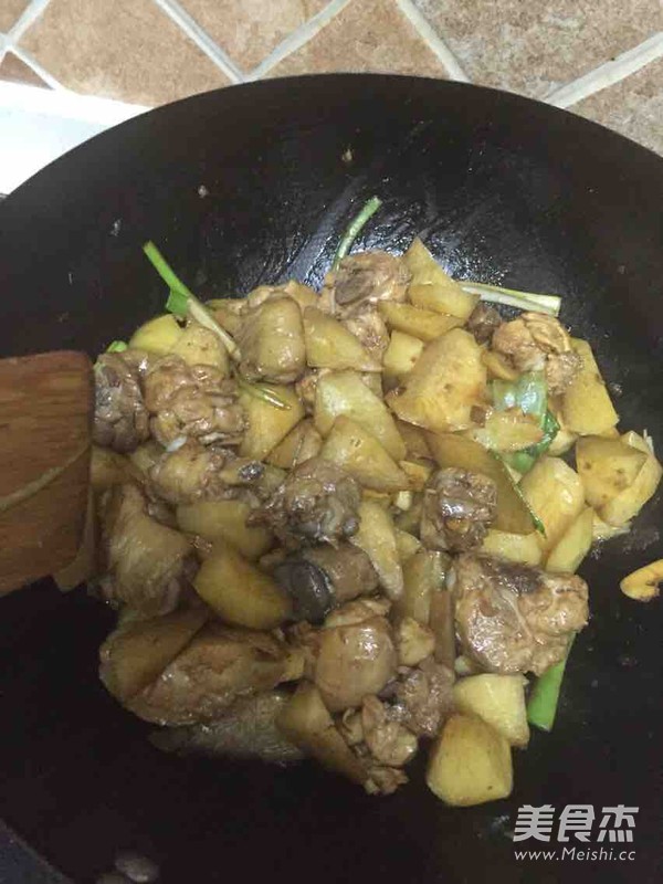 大盘鸡的家常做法