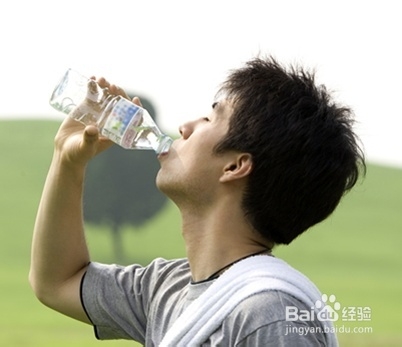 解决不停打嗝的一个妙招