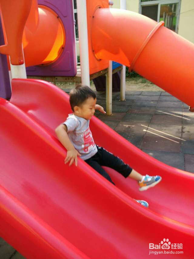 如何让孩子顺利度过入园初期