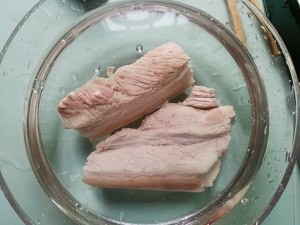 香辣美味的蒜苗回锅肉