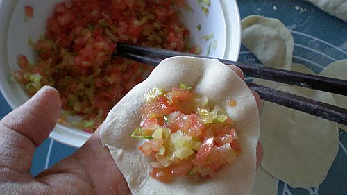 榨菜西红柿水饺