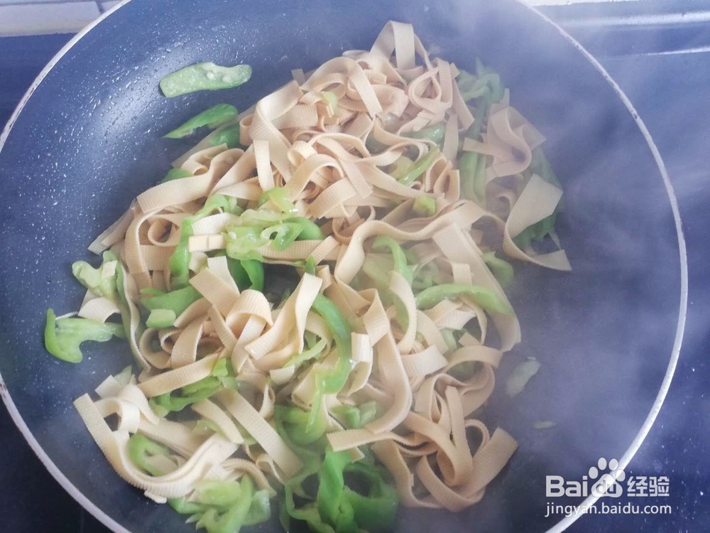 辣椒炒千张丝的做法