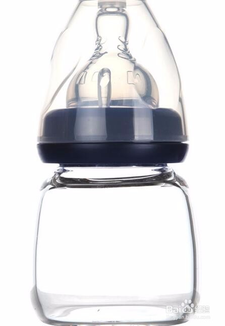 如何给宝宝清洗奶瓶？