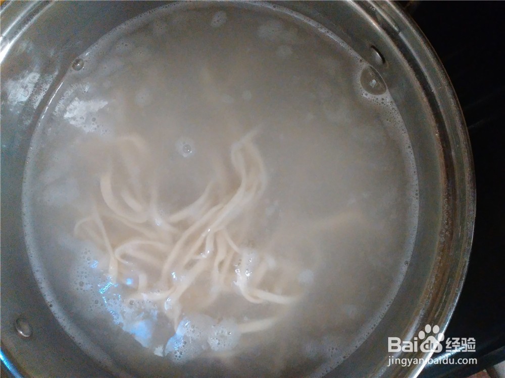 蘑菇白菜打卤面