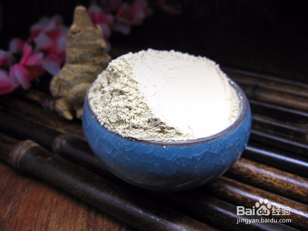 三七粉治疗咯血的方法