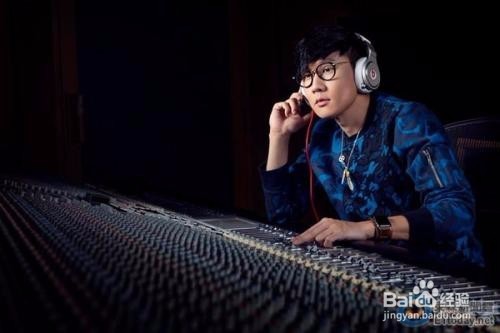 如何改变自己的声音,呈现出最动听的嗓音