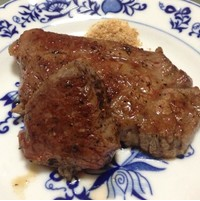 妈妈叫你回家吃喵喵侠牛排啦