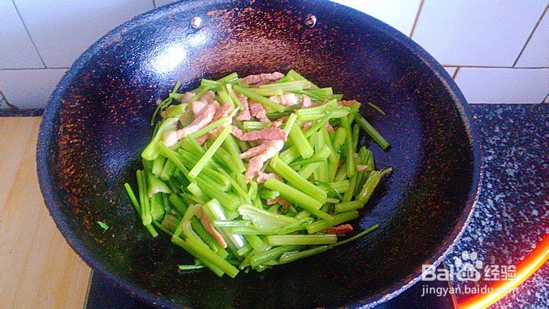 鲜香美味芹菜炒肉——营养膳食搭配系列之九