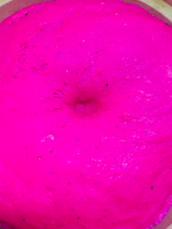 火龙果麻薯坚果软欧包