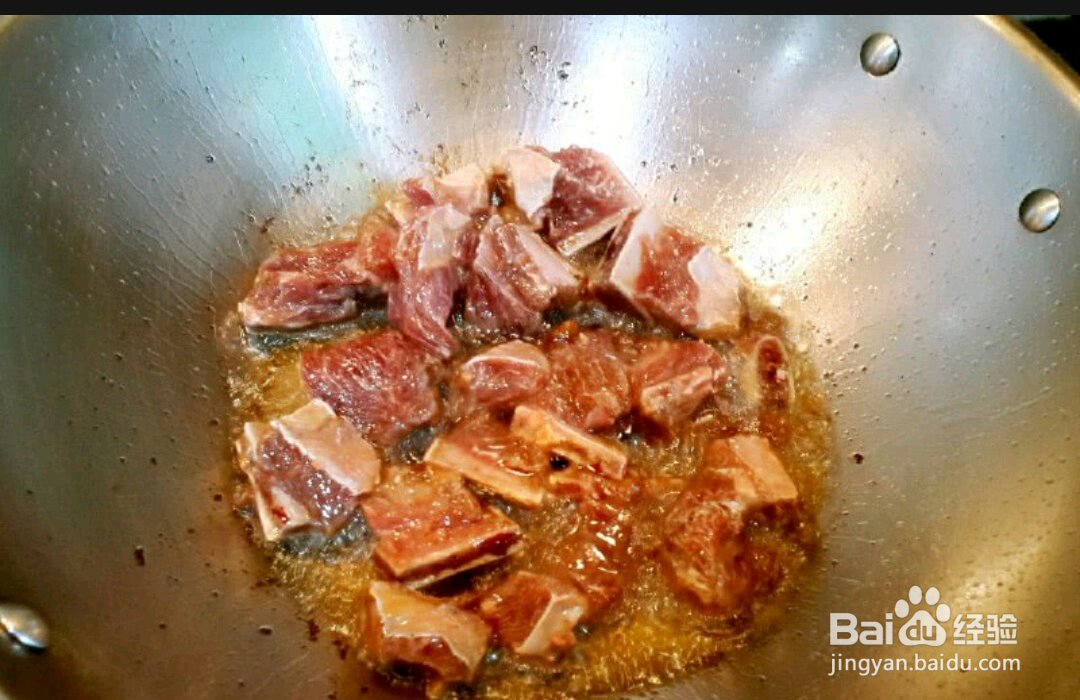 如何做出黑椒牛仔骨?