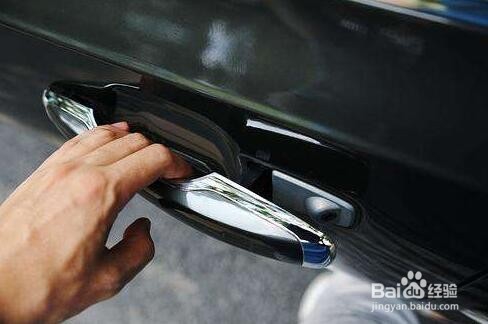 汽车无钥匙进入功能怎么判断锁车