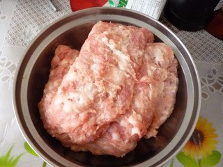 火立方火锅配菜香菇瘦肉饺子做法