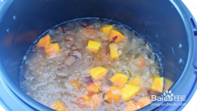 木瓜银耳养颜羹