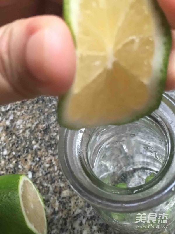 薄荷冻柠茶的做法