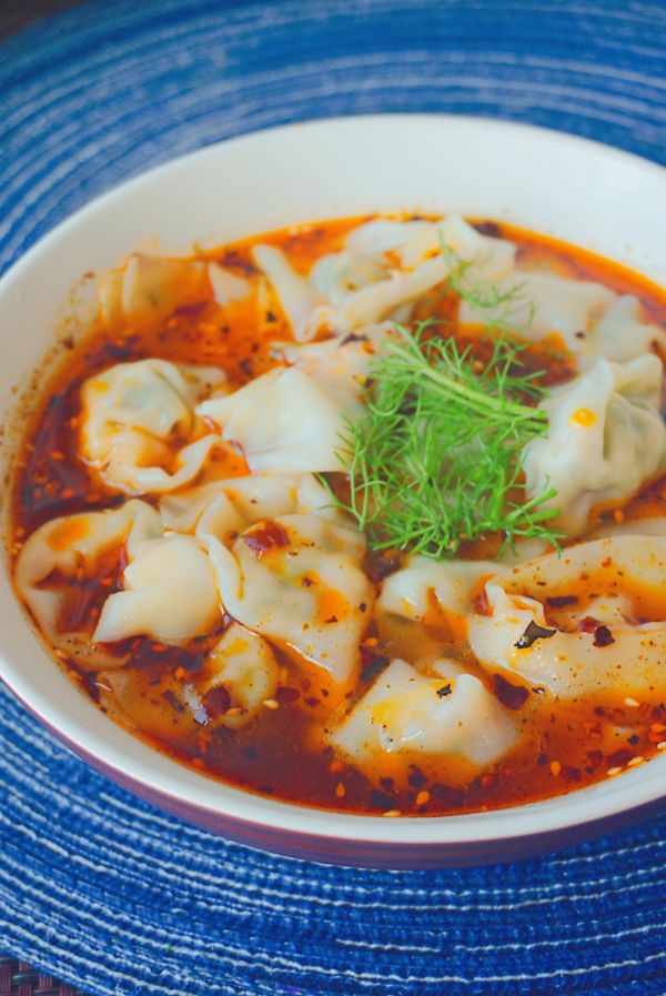 红油茴香虾仁抄手