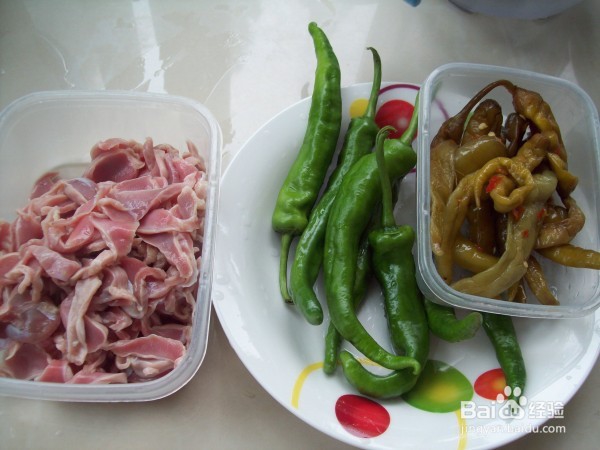 双椒鸡杂的做法