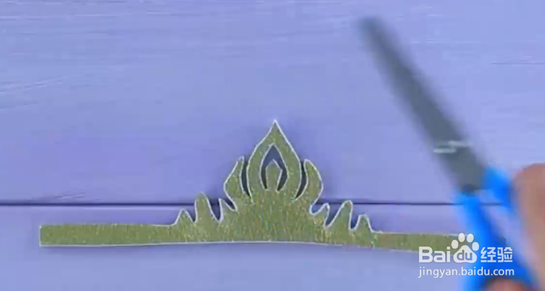 如何给芭比娃娃制作衣服