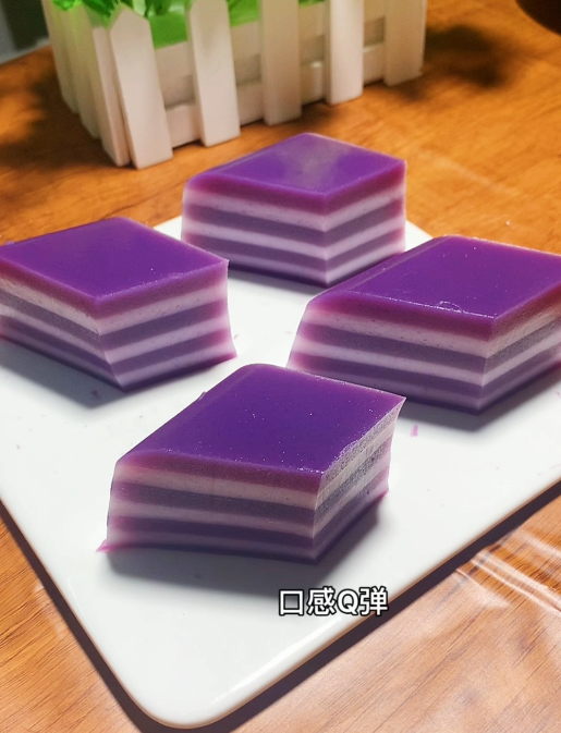 紫薯椰汁马蹄糕