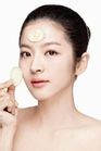 冬季女性面部皮肤护理的常识