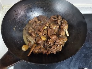 东北菜啤酒炖大鹅【北方最火的菜】