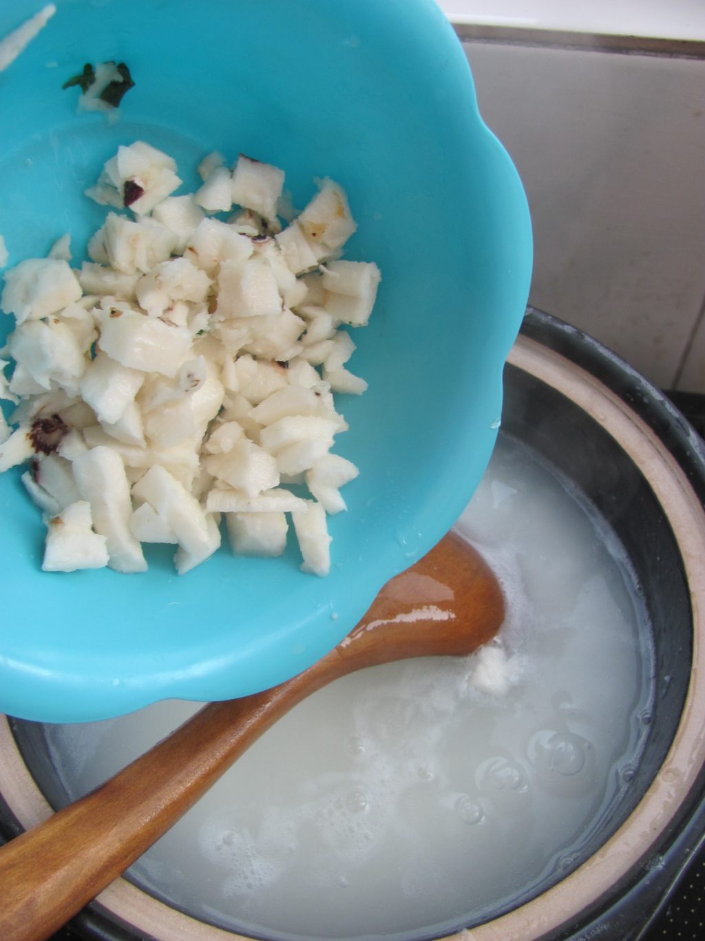 教你做芹菜肉末粥，味道美极了