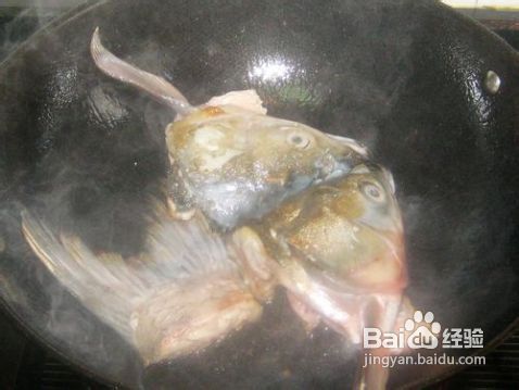 青鱼头萝卜丝汤的作法