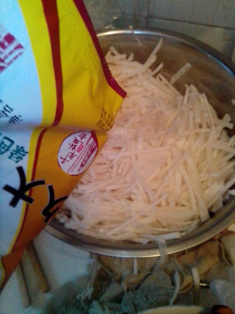 健康素食，好吃的青椒萝卜丝学着做起来