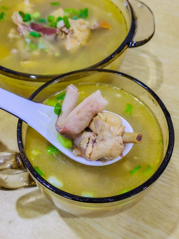 奶香椰汁猪肚鸡汤