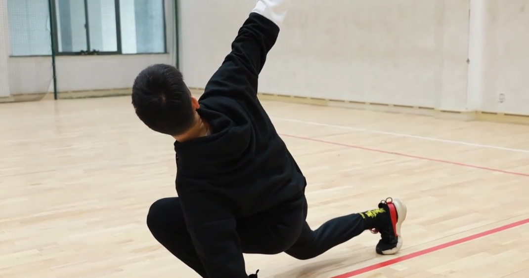 热身必备动作最伟大拉伸怎么做？