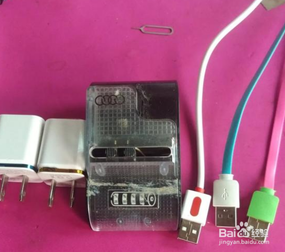 手机用什么充电器和充电线充电快？