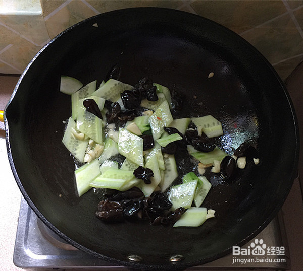小炒鸡胸肉的制作方法