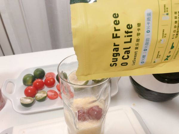 黄桃葡萄缤纷气泡水