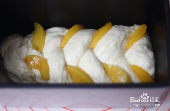 黄桃吐司的做法