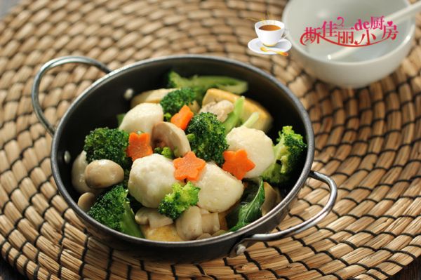 豆腐口蘑西兰花烩鱼丸