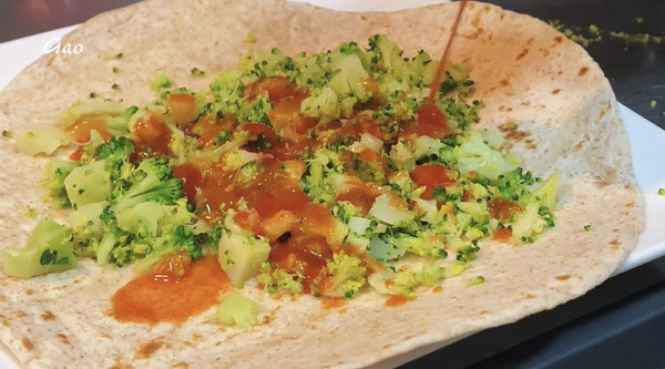 青柠辣酱风味鸡肉卷