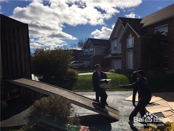 如何让上海国际海运搬家到美国变得更省心?