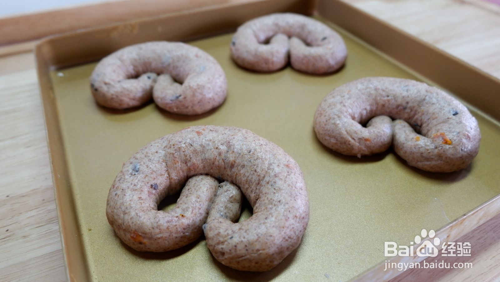 黑全麦橄榄培根法式面包的做法