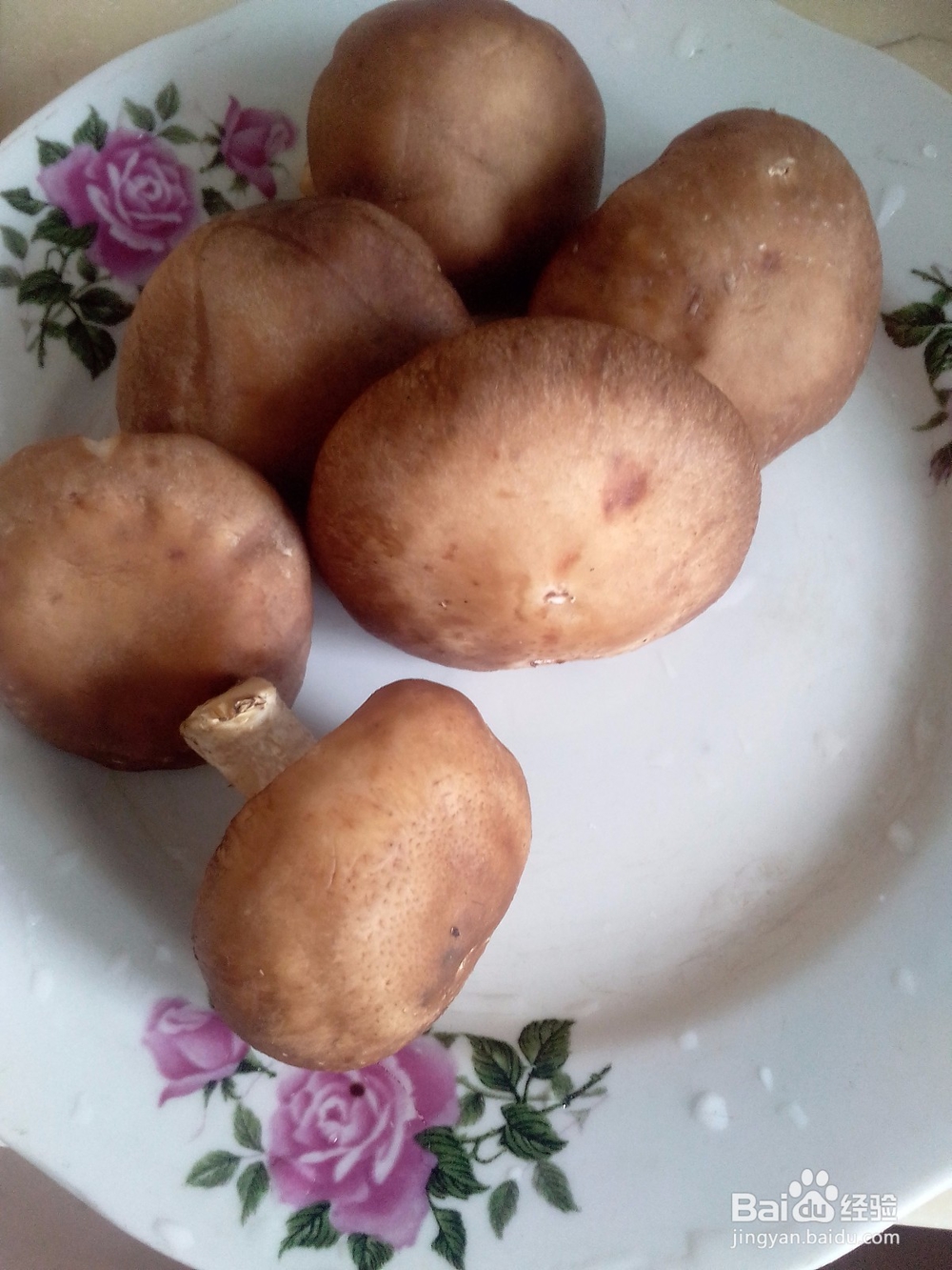 香菇烧油菜的简易做法